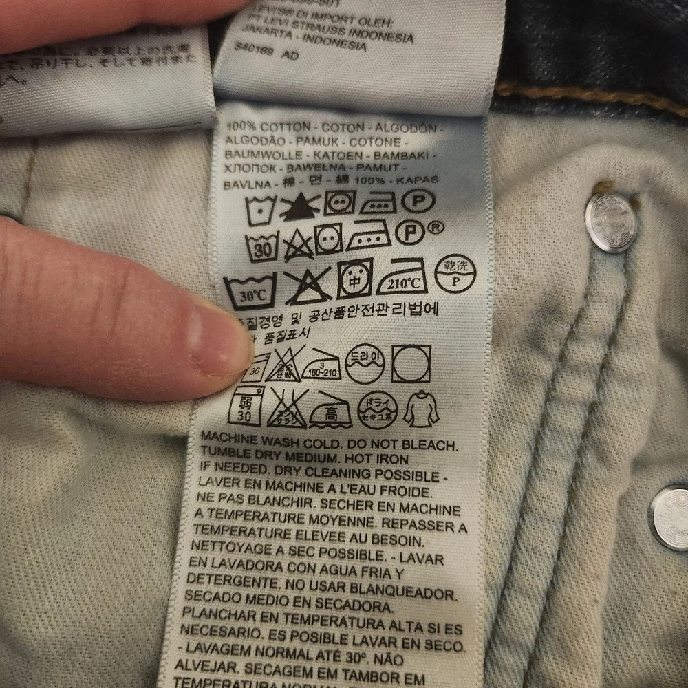 Levis mens levi